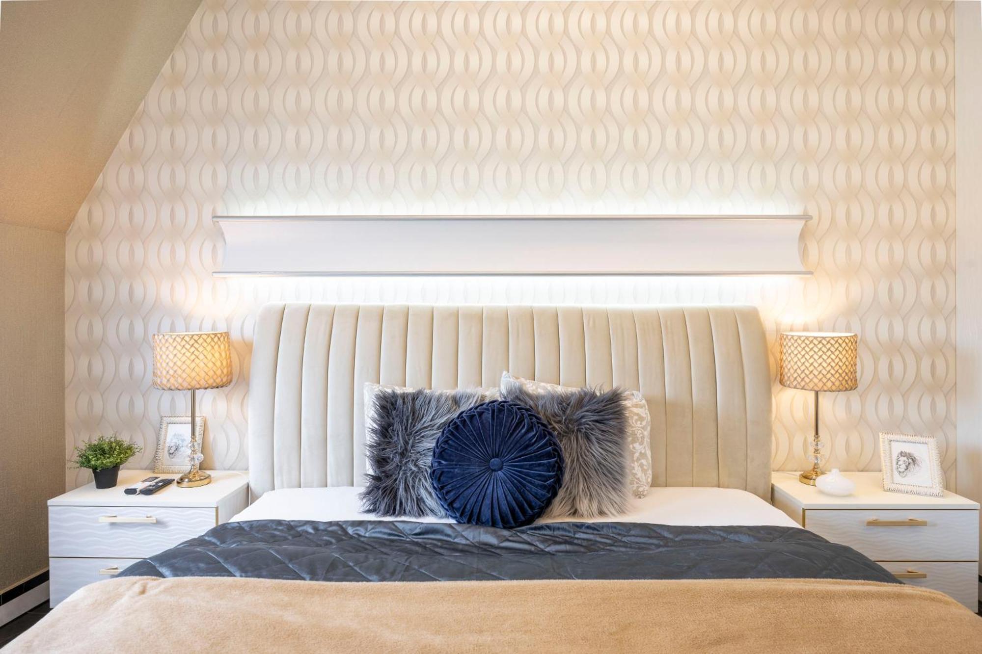 Luxury Royal Central Apartment By Prestige Homes Будапеща Екстериор снимка